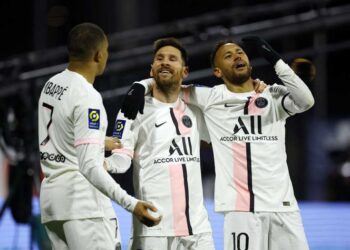 Estrellas del PSG brillan en goleada 6-1 sobre el Clermont
