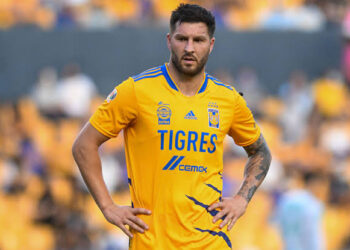 Gignac podrá jugar hasta sus  40 años