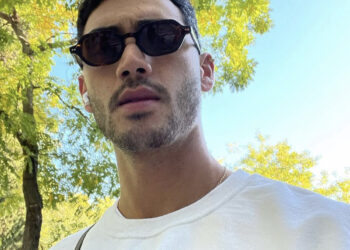 Alejandro Speitzer ignora a sus fans