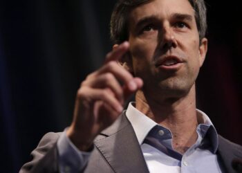 Medida de Abbott puede dañar comercio texano; Beto O´Rourke