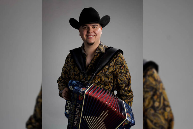 Elvis Javier nueva revelación de música norteña