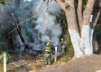 Doctora sufre lesiones leves en hecho vial en Navolato