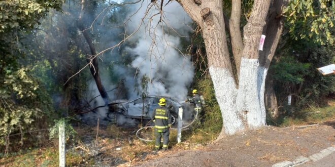 Doctora sufre lesiones leves en hecho vial en Navolato