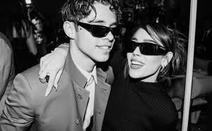 Danna Paola y Alex Hoyer confirman su noviazgo