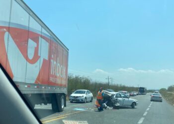 Precaución choque por alcance en carretera Victoria-Monterrey km 100