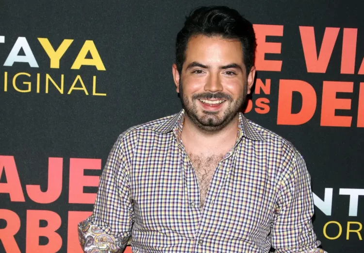 José Eduardo Derbez relata que le han ofrecido dinero por asistir a eventos a tomar