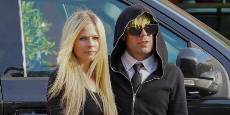 Avril Lavigne se casará por tercera vez?