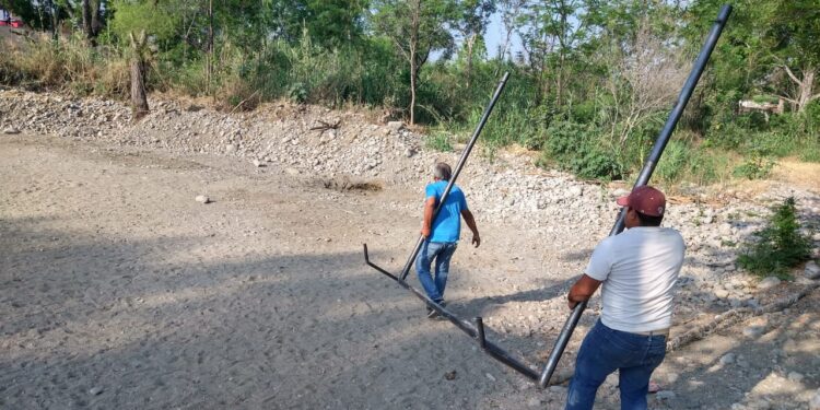Favorece Lalo Gattás a niños futbolistas