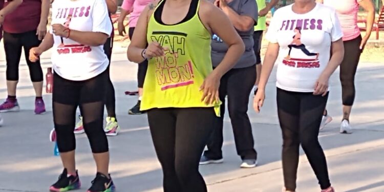 Celebra IV Aniversario grupo de activación física en Tamaul Las Brisas