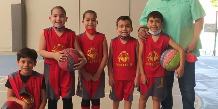 Gran participación en torneo inter-primarias municipal de basquetbol
