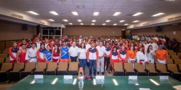 Abandera Rector a deportistas de la UAT rumbo a la Universiada 2022