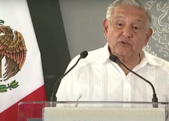 Convoca López Obrador a campesinos a sembrar para autoconsumo