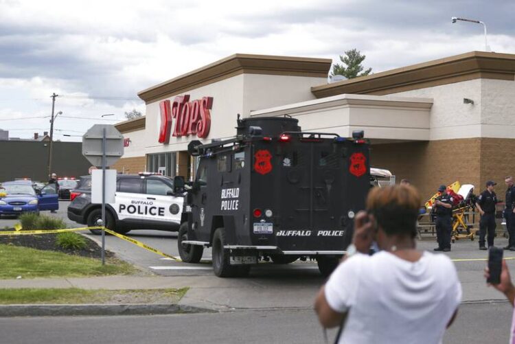 Tiroteo en supermercado de Buffalo, Nueva York, deja 8 muertos