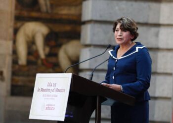 Anuncia Gobierno federal aumento de 7.5%, en promedio, al salario de maestros