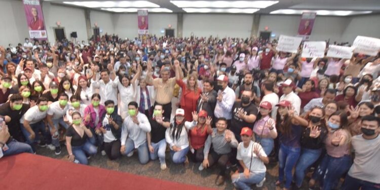 Elijan bien,se juegan su futuro, dice Américo Villarreal a jóvenes tamaulipecos