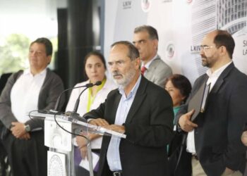 Reforma al INE, instrumento para calentar la tribuna: Senadores