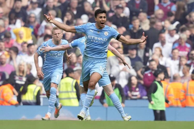Manchester City remonta en 5 minutos y es campeón de la Premier League