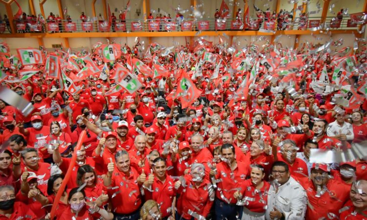 Priístas reynosenses cierran filas con César Verástegui Ostos