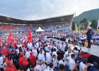 Cierra Truko Verástegi campaña en Victoria con parque de béisbol lleno