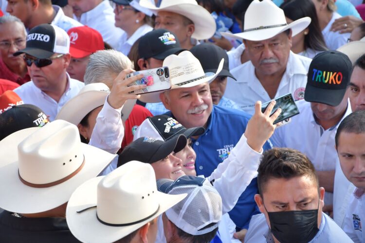 Ofrece Verástegui a mantenses un gobierno que brinde seguridad y paz