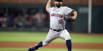 Logra José Urquidy segunda victoria con Astros