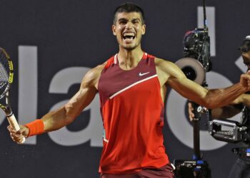 Alcaraz es sexto en ranking mundial de tenis.