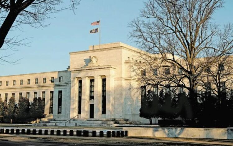 La Fed sube medio punto su tasa de interés a un rango de 0.75% a 1%