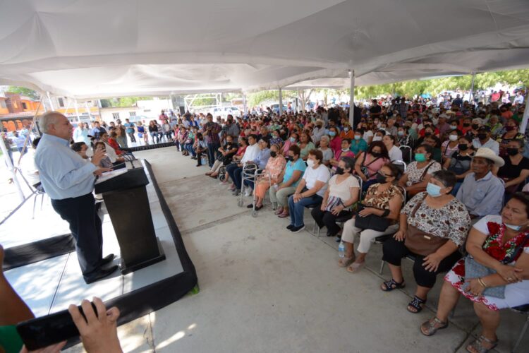 Ofrece Truko Verástegui más apoyos a los abuelitos de Victoria