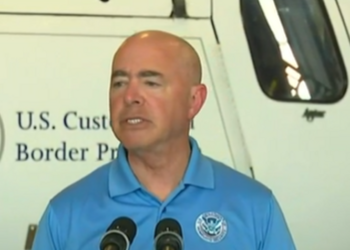 Estamos preparados para una posible oleada migratoria: Mayorkas