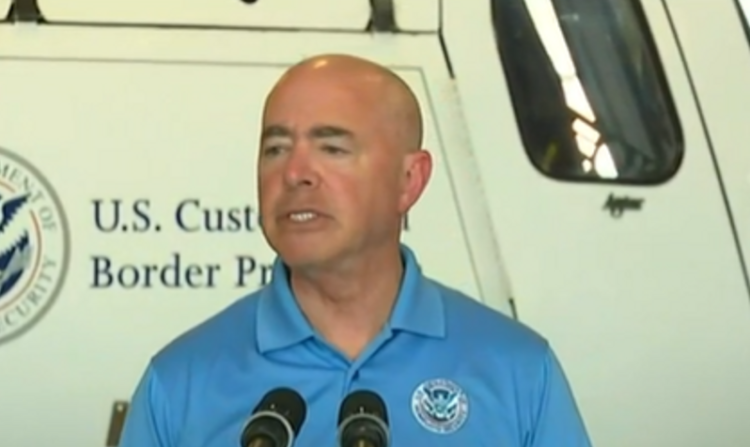 Estamos preparados para una posible oleada migratoria: Mayorkas