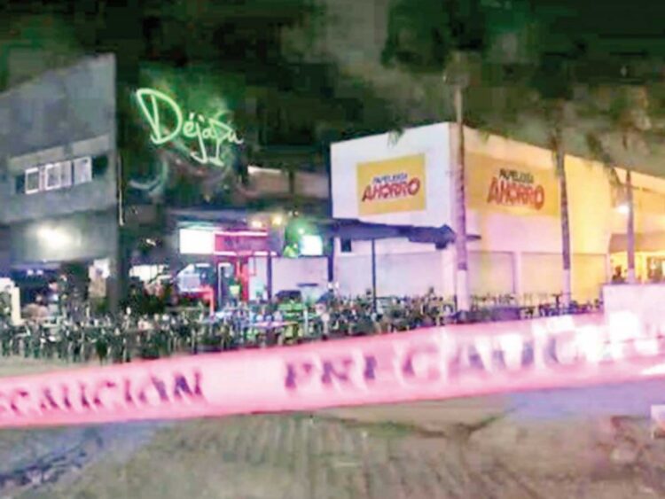 Atacan a tiros cuatro bares en Cancún; un muerto y seis heridos, al menos