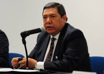 Renuncia Víctor Hernández a la dirección del SENEAM, en medio de incidentes aéreos