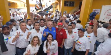 Verástegui sostiene reunión con Sindicato de Trabajadores en Transportes Terrestres