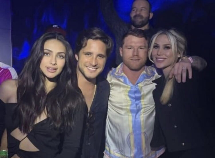 Canelo Álvarez cantando con Diego Boneta!