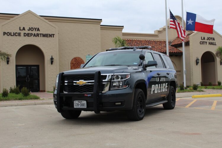 Van a la cárcel por fraude ex alcalde e hija en Texas.