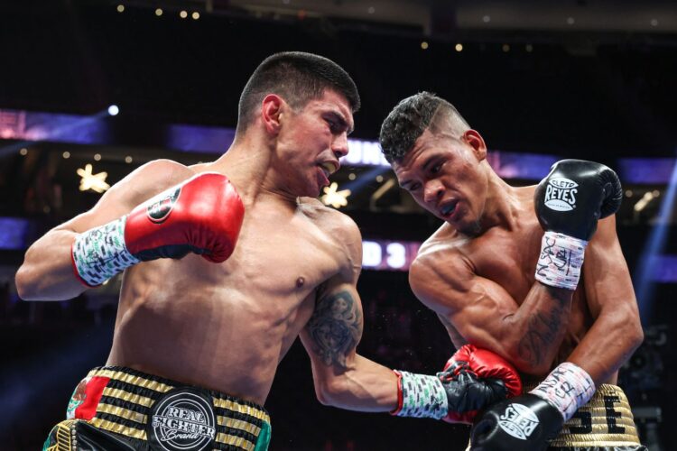 Boxeador regio conserva invicto en Las Vegas