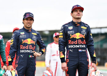 “Es injusto”: Equipo del ‘Checo’ Pérez le pide dejar pasar a Verstappen en el GP de España