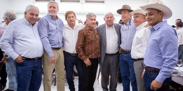 Alistan Plan Nacional Ganadero en México para hacer frente a la coyuntura global