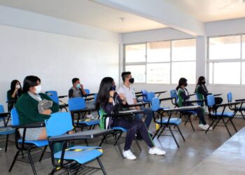 Alertan por generación perdida en México debido al covid-19