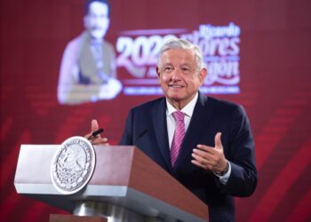 Urge López Obrador a la FGR y UIF avances sobre caso de García Cabeza de Vaca