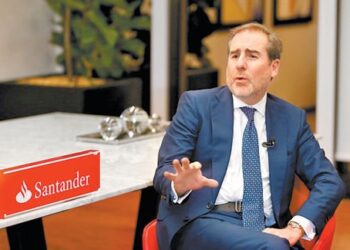 Héctor Grisi tendrá el cargo de mayor jerarquía que un mexicano ha ocupado en la banca global