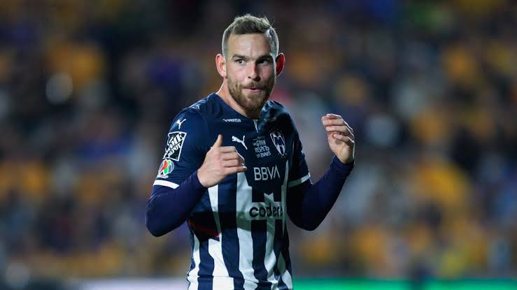 Con emotivo mensaje Vicent Janssen se despide de Rayados