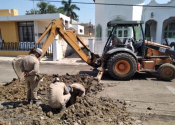 Trabajan Comapa y OPM para garantizar obras de drenaje y pavimentación