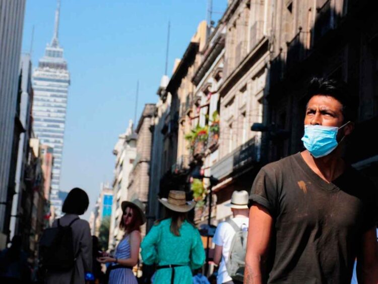 OPS alerta de repunte de casos de covid e influenza; pide reforzar medidas de higiene