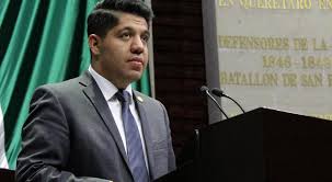 Eutanasia, derecho que una persona debe ejercer en estricto apego a su libertad: Emmanuel Reyes