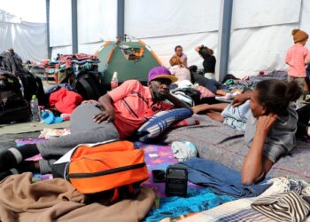 Corte Suprema permite a Biden anular el “Quédate en México” de Trump