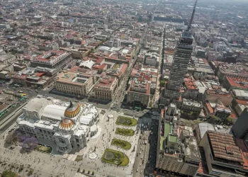 La OCDE ajusta el PIB de México a 1.9%; ve inflación en 6.7%