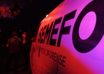 Padre y sus hijos fallecen en accidente de camioneta