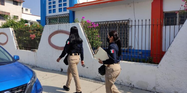 Amenaza niña con llevar pistola a escuela para agredir a compañero