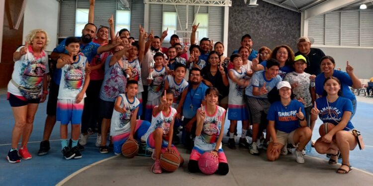 Premia Municipio a campeones de basquetbol “Victoria te quiero más”